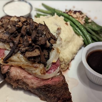 Pier 500 - 16oz prime rib - American Near Me - Hudson, Wisconsin