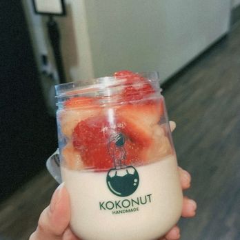 KOKONUT - Strawberry - Ice Cream & Frozen Yogurt Near Me - Costa Mesa, California
