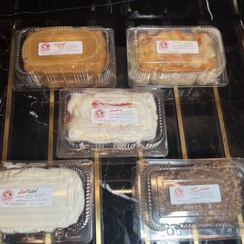 Pookie Crack Cakes - Bakeries Near Me - Chicago, Illinois