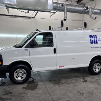 James Mobile Detailing - Chevy Express Van Standard Detail - Auto Detailing Near Me - Burlington, North Carolina James Mobile Detailing - Chevy Express Van Standard Detail - Auto Detailing Near Me - Burlington, North Carolina