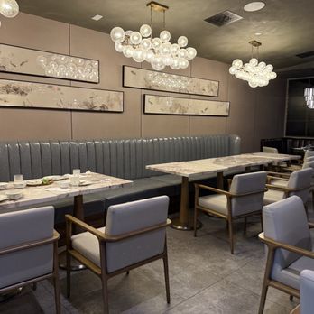 Blue Magpie - Dining room - Bars Near Me - Arcadia, California