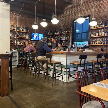 Freight House - Nice selection at the bar! - American Near Me - Paducah, Kentucky Freight House - Nice selection at the bar! - American Near Me - Paducah, Kentucky