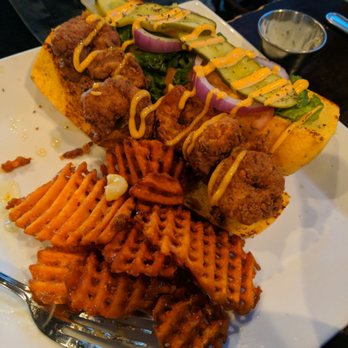 Neil St Blues - Amazing po' boy - Cocktail Bars Near Me - Champaign, Illinois Neil St Blues - Amazing po' boy - Cocktail Bars Near Me - Champaign, Illinois