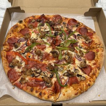 Freshest Pizza - 14" combo pizza - Pizza Near Me - San Jose, California Freshest Pizza - 14" combo pizza - Pizza Near Me - San Jose, California