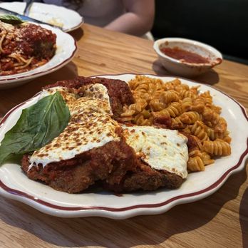 Parm - CHICKEN PARM PLATTER - Italian Near Me - New York, New York Parm - CHICKEN PARM PLATTER - Italian Near Me - New York, New York