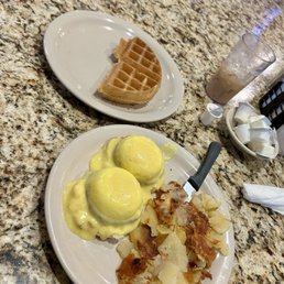 Eggs Benedict Eggs Benedict