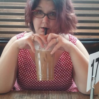Robust Coffee Lounge - Breakfast & Brunch Near Me - Chicago, Illinois