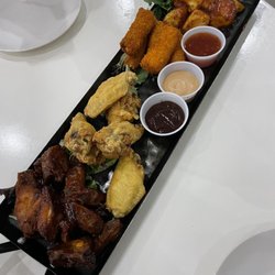 Sal Y Pimienta - Sampler appetizer plate