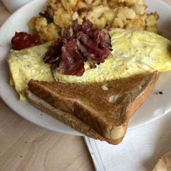 Tigger's Restaurant - New American Near Me - Pawtucket, Rhode Island