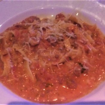 Five Eleven - Fettucine Bolognese - House ground filet mignon, aromatic vegetables, plum tomatoes, cream, house made fettuccine - New American Near Me - Eureka, California
