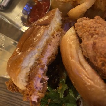 Citizen Crust - Hot Chicken Sandwich - Pizza Near Me - Foxborough, Massachusetts