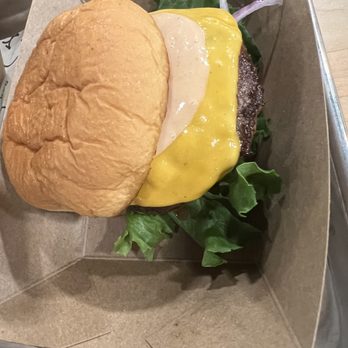 Moksa Barrel House - Cheeseburger - Beer Bar Near Me - Roseville, California