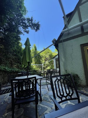 Oakhurst Café by null