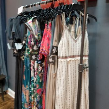 16 Suitcases - Women's Clothing Near Me - Oak Park, Illinois