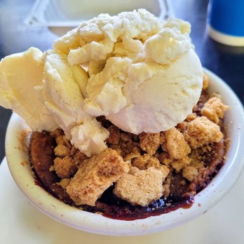 Fire Mountain Grill - Cobbler - American Near Me - Toutle, Washington