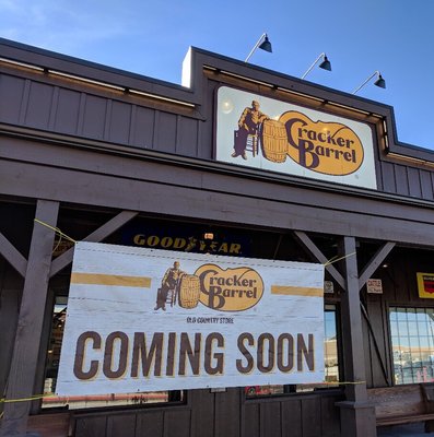 Cracker Barrel Old Country Store by null