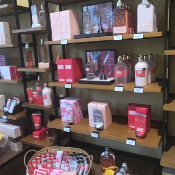 L'Occitane en Provence - Cosmetics & Beauty Supply Near Me - San Diego, California L'Occitane en Provence - Cosmetics & Beauty Supply Near Me - San Diego, California