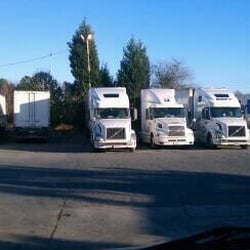 Charlotte Travel Plaza - The life in a trk stop just waitin...lol