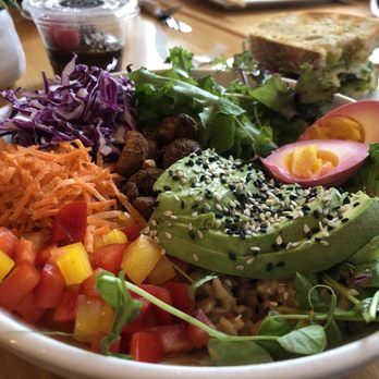 LANEY & LU - Thai Peanut Bowl - Juice Bars & Smoothies Near Me - Exeter, New Hampshire