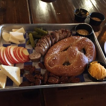 District  9 Draught Haus - Small Sausage - Cheese Board - German Near Me - Dallas, Texas