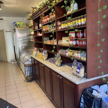 Dominic's Delicatessen - Deli items - Delis Near Me - Tarrytown, New York
