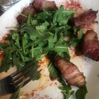 Red Table - Cheap Dates - Gastropubs Near Me - Huntington Beach, California Red Table - Cheap Dates - Gastropubs Near Me - Huntington Beach, California