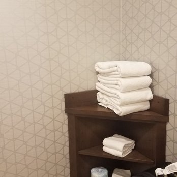 Residence Inn by Marriott Phoenix Downtown - Towels in bathroom - Hotels Near Me - Phoenix, Arizona