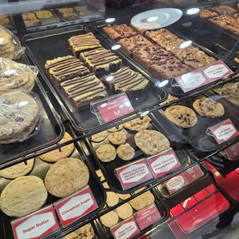 Mrs.Fields - Desserts Near Me - Bayonne, New Jersey Mrs.Fields - Desserts Near Me - Bayonne, New Jersey