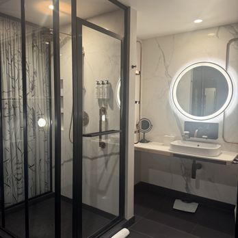 Hotel EMC2, Autograph Collection - Hotels Near Me - Chicago, Illinois