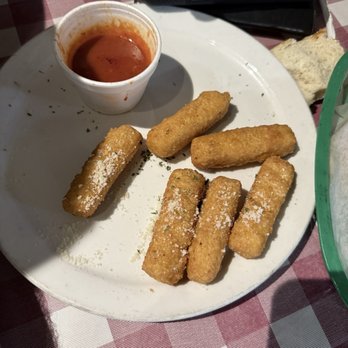 Tonys pizza pasta and more - Pizza Near Me - Jefferson, Texas