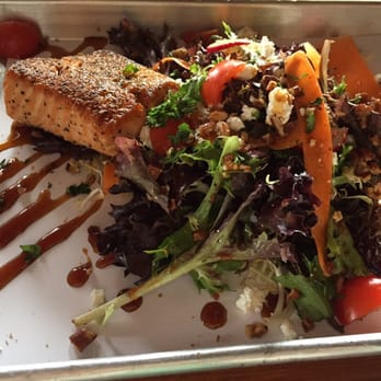 Carrigan's - Downtown - Seared salmon salad with goat cheese and pecans - Cocktail Bars Near Me - Birmingham, Alabama Carrigan's - Downtown - Seared salmon salad with goat cheese and pecans - Cocktail Bars Near Me - Birmingham, Alabama