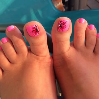 Sola Nails - Look at the perfection of that design! - Nail Salons Near Me - Burien, Washington Sola Nails - Look at the perfection of that design! - Nail Salons Near Me - Burien, Washington