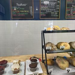 Little Dipper - Baked goods display