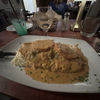 Stonewood Tavern - Smothered Chicken - New American Near Me - Byram Township, New Jersey Stonewood Tavern - Smothered Chicken - New American Near Me - Byram Township, New Jersey