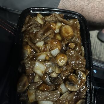 Lin’s Express Potranco - Beef in mushroom lacking in flavor - Pan Asian Near Me - San Antonio, Texas