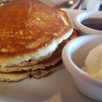 BJ's Restaurant & Brewhouse - Pizza Near Me - La Mesa, California