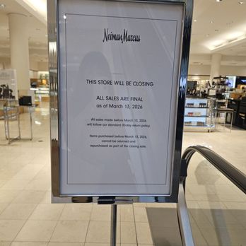 Neiman Marcus - Women's Clothing Near Me - Honolulu, Hawaii Neiman Marcus - Women's Clothing Near Me - Honolulu, Hawaii