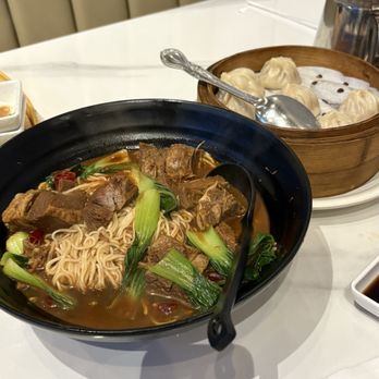 Rui's Shanghai Bistro - Braised Beef Noodle Soup and pork XLB - Shanghainese Near Me - Redlands, California Rui's Shanghai Bistro - Braised Beef Noodle Soup and pork XLB - Shanghainese Near Me - Redlands, California