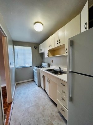 Hillwood Manor Apartments