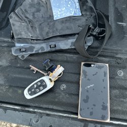 Cyborg Pirate - Keys & Phone  are found!!