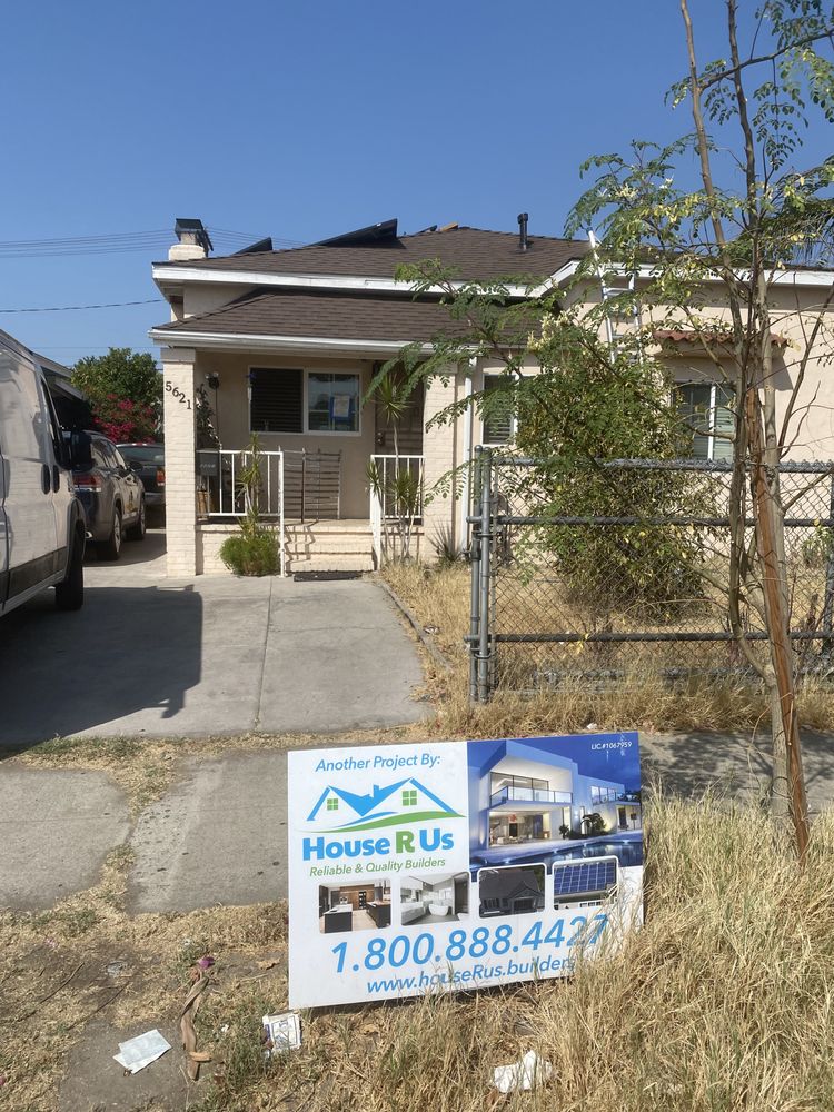 Slide of House R Us Builders