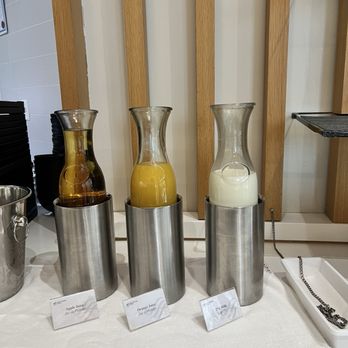 SkyTeam Lounge - Airport Lounges Near Me - Richmond, British Columbia
