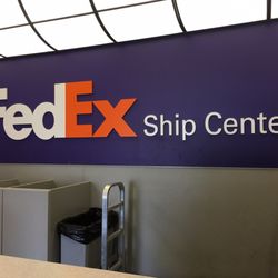 FedEx Ship Center