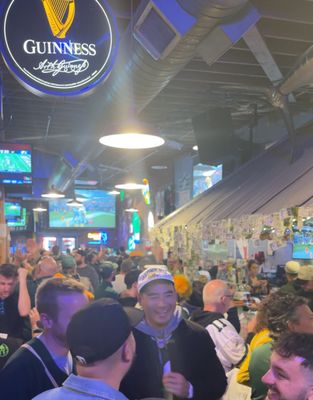 Swanky's Vittles and Libations by null