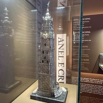 Igreja dos Clérigos - Photo 8: Model of the Torre Clerigos - Churches Near Me - Porto, 13 Igreja dos Clérigos - Photo 8: Model of the Torre Clerigos - Churches Near Me - Porto, 13