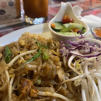 Melody Thai Cuisine - Pad Thai lunch special was generous - Thai Near Me - Menifee, California Melody Thai Cuisine - Pad Thai lunch special was generous - Thai Near Me - Menifee, California