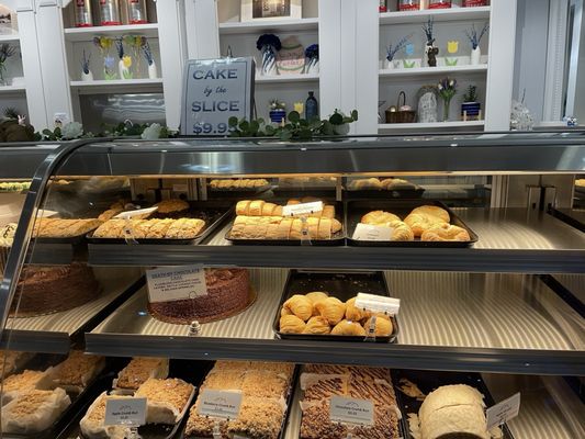 Alpine Bakery & Pizzeria | Crabapple by null