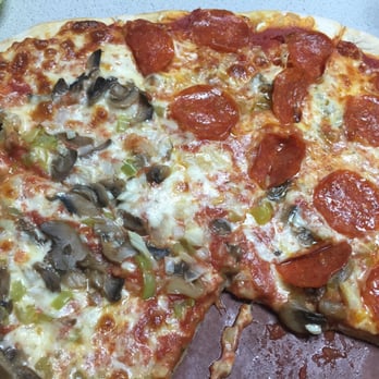 Yaret Pizza - All vegetarian half pepperoni. - Pizza Near Me - Aguadilla, Puerto Rico Yaret Pizza - All vegetarian half pepperoni. - Pizza Near Me - Aguadilla, Puerto Rico