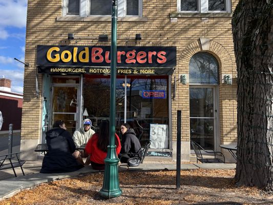 GoldBurgers by null
