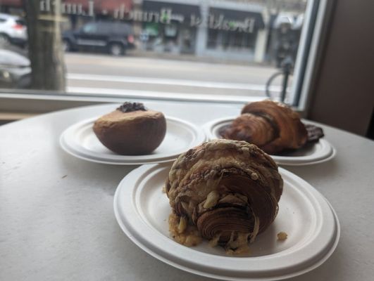 CRÉMEUX French Pâtisserie by null